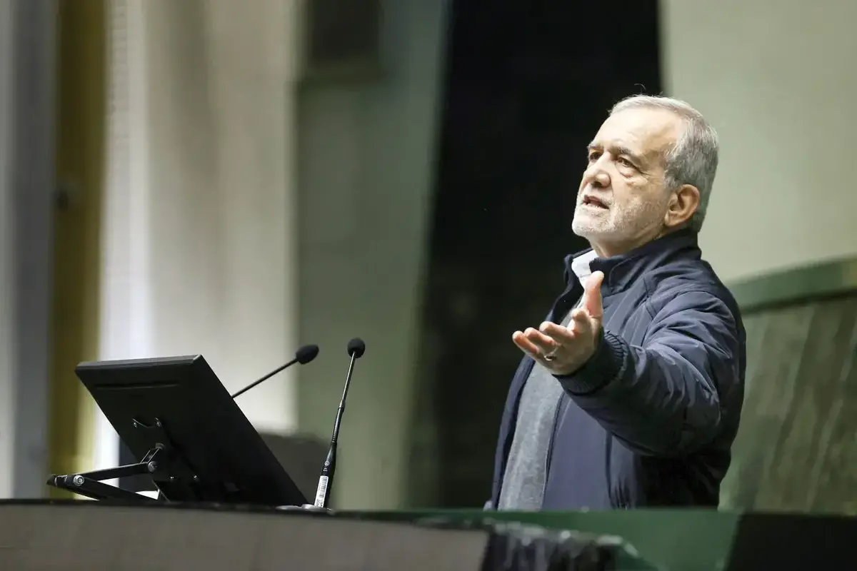 روزنامه هم میهن: مجلس می گوید دولت برای کسری بودجه، قرض بگیرد/ پزشکیان باید مشکل اصلی را حل کند که تحریم است