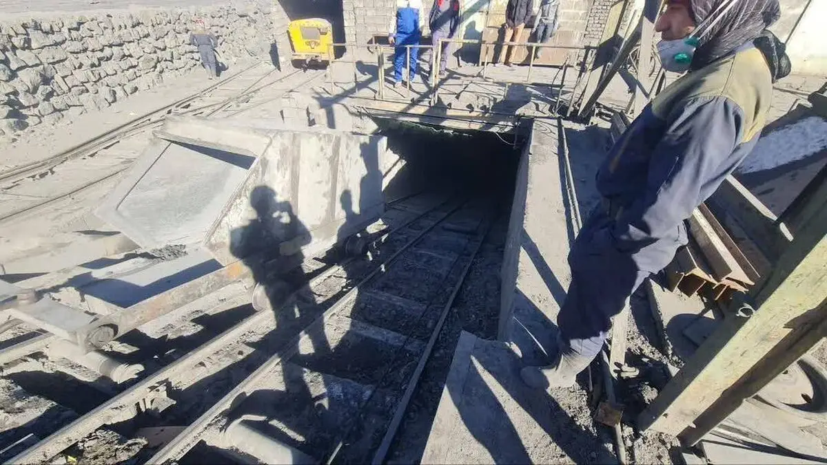 پایان امداد در حادثه‌ ریزش معدن بافق