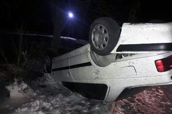 حادثه تلخ در زنجان؛ واژگونی پژو پارس ۲ کشته بر جای گذاشت