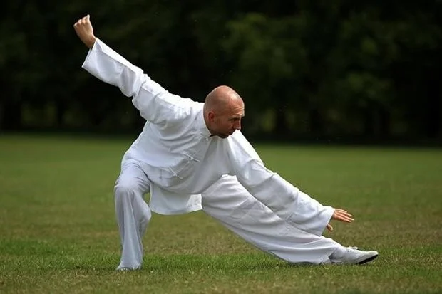 تای چی چطور بی‌خوابی مزمن میانسال‌ها را به‌طور شگفت‌انگیزی درمان می‌کند؟