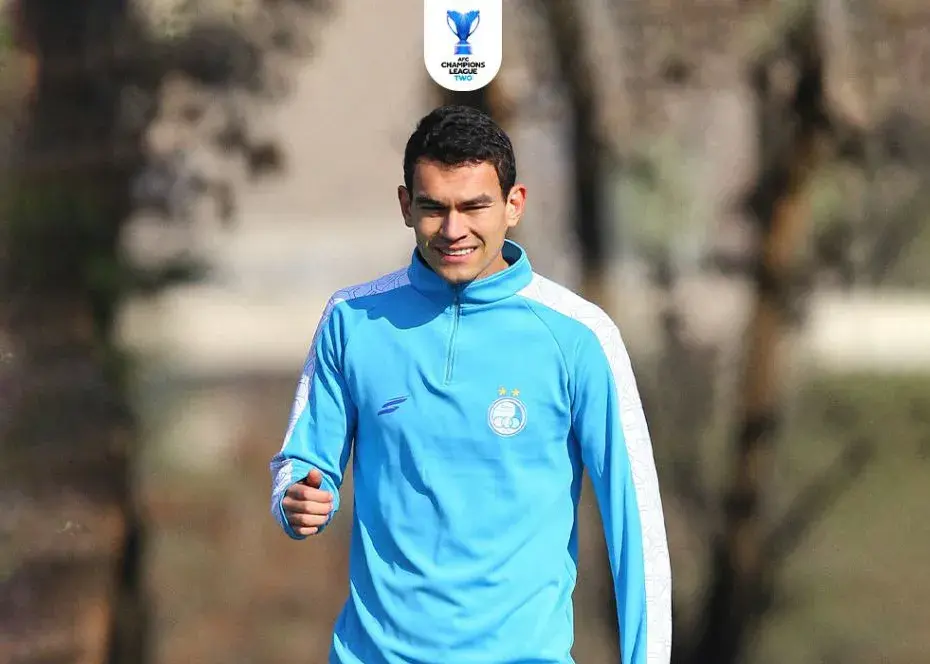 مدافع مصدوم استقلال با امید به بازی حساس در بحرین راهی می‌شود