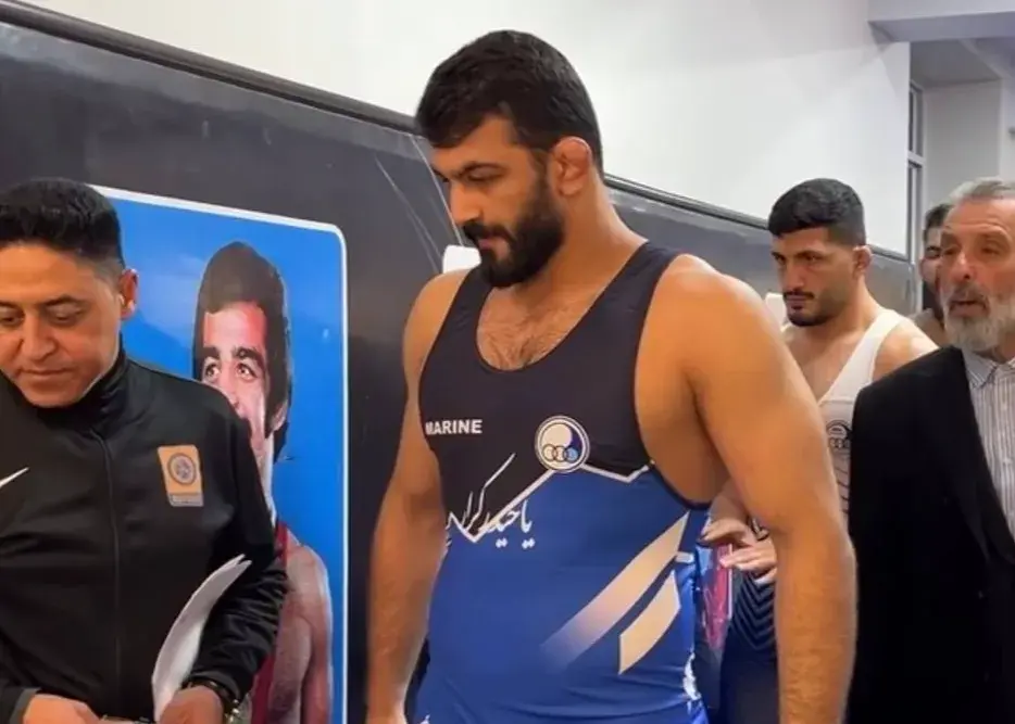حسن یزدانی بعد از ماه‌ها دوری بالاخره وزن کشی کرد؛ بازگشت رویایی به تشک نزدیک است!