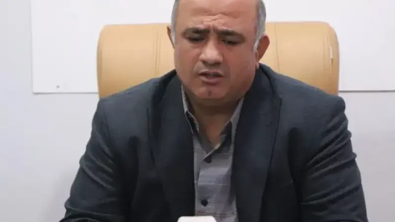 بحران در باشگاه نفت گچساران؛ جلسه فوری برای برکناری محمود فکری پس از درگیری جنجالی با خبرنگاران!