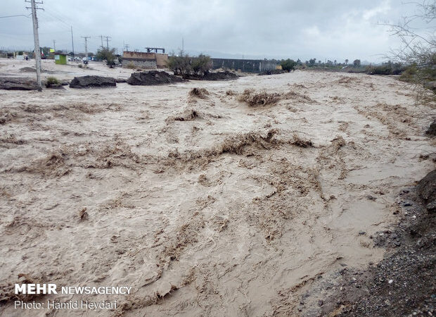 سیلاب سهمگین تشتک تاسو پارسیان را درگیر کرد؛ خسارات گسترده در راه است!