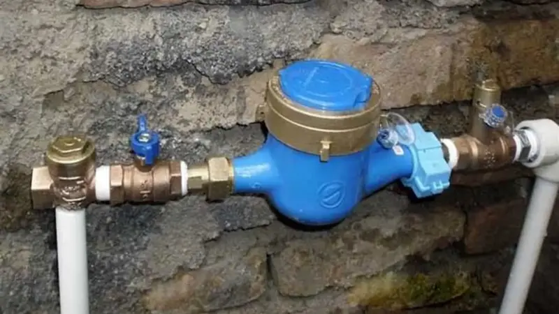 هشدار فوری درباره یخ‌زدگی کنتورهای آب در سرمای پیش‌رو؛ چگونه از ترکیدگی جلوگیری کنیم؟