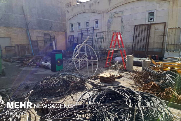 بازداشت ۱۹۱ سارق و پلمب ۸۲ ضایعاتی متخلف در طرح گسترده پلیس غرب تهران