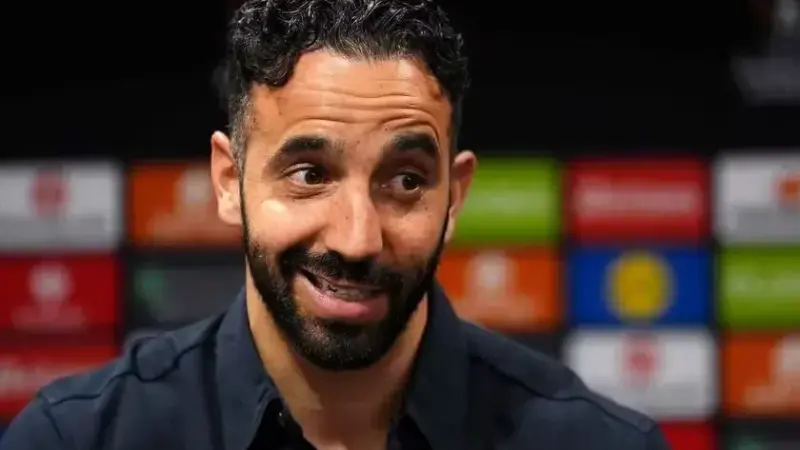 روبن آموریم: هرگز به منچستریونایتد خیانت نمی‌کنم؛ آماده نبرد سخت مقابل استون ویلا هستیم