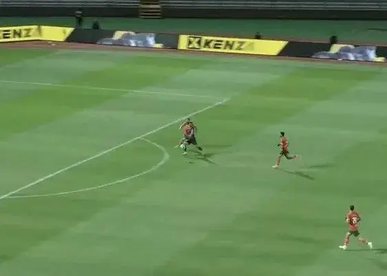 گل استثنایی علیپور به مس؛ چرا داور آن را مردود اعلام کرد؟