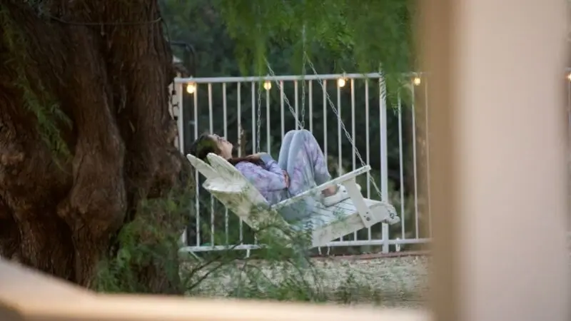 بابک حمیدیان با درخشش بی‌نظیر، تندیس بهترین بازیگر مرد درام جشن حافظ را از آن خود کرد!