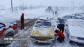 بارش شدید برف؛ محور دندی به تخت سلیمان کاملاً مسدود شد، هشدار مهم پلیس راه!