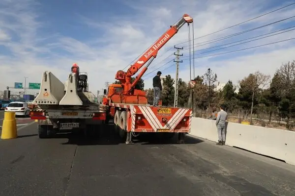 آغاز عملیات بزرگ احداث پهلوگاه در بزرگراه آزادگان؛ تحولی برای ایمنی و ترافیک