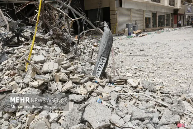 آغاز عملیات سنگین آواربرداری پس از سیل سهمگین در سیریک؛ امید به بازسازی سریع زنده شد