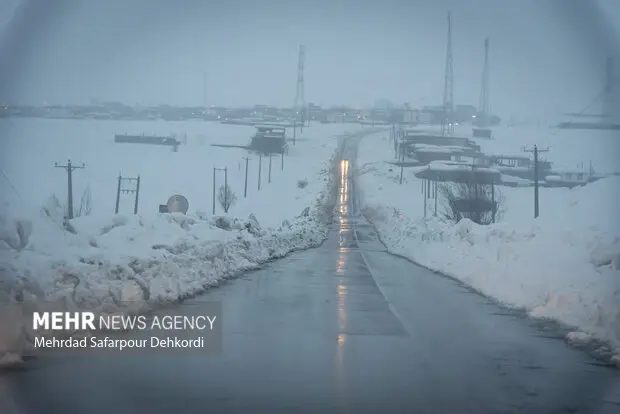 تردد در محور دندی-تخت سلیمان فقط با زنجیر چرخ؛ هشدار جدی به رانندگان کوهستانی زنجان