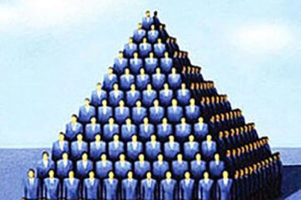 لشکری: وعده اشتغال آسان در شرکت های هرمی، یک فریب است