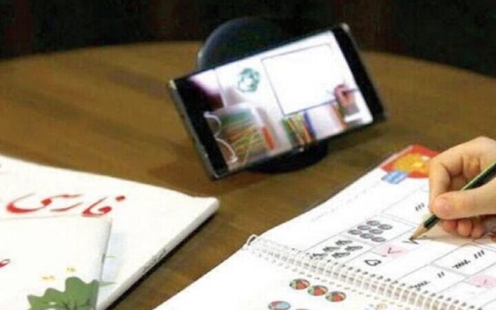 برودت هوا مدارس خراسان رضوی را به تعطیلی عصرگاهی مجازی کشاند!