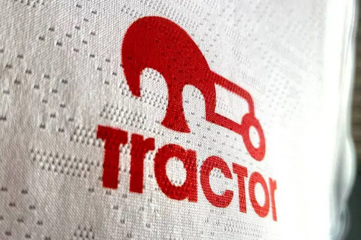 شرط عجیب هیئت مدیره تراکتور برای ادامه لیگ برتر پس از تهدیدهای نژادپرستانه!
