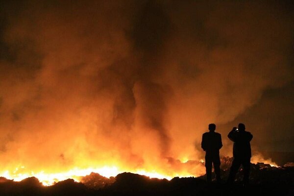 گشت شبانه در تهران برای شکار کانون‌های پسماندسوزی و برخورد قاطع با متخلفان!
