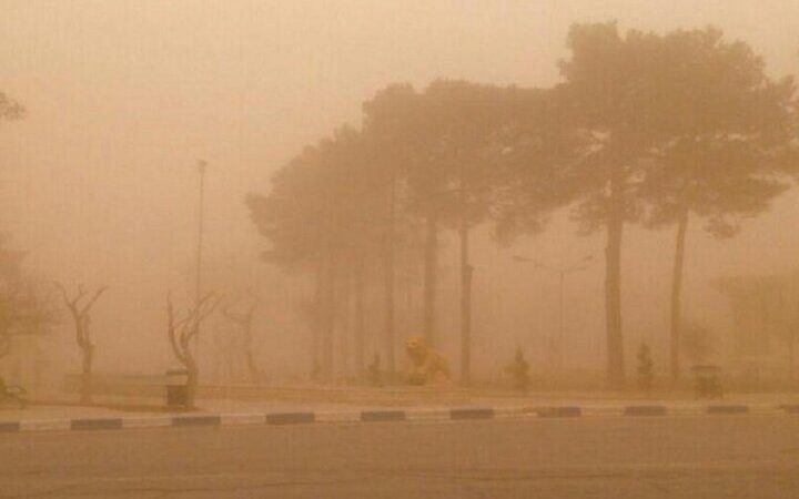 بوشهر در چنگال ریزگردها؛ شاخص آلودگی هوا به ۵۰۰ رسید و سلامت در خطر جدی!
