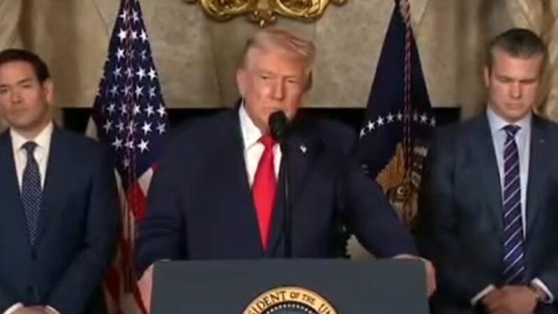 ترامپ به مادورو هشدار داد: کناره‌گیری بهترین راه است!