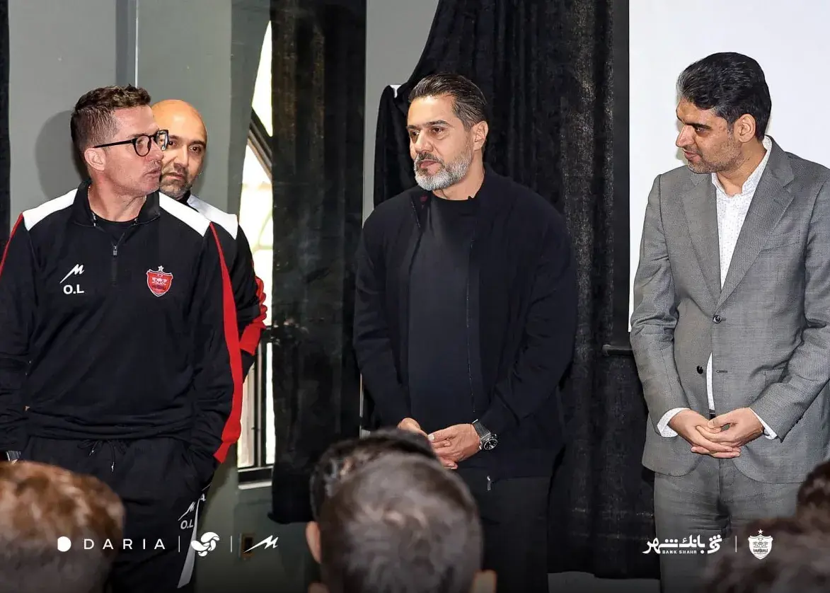 مدیران پرسپولیس چگونه با حضور در آزادی به دنبال تزریق روحیه طلایی هستند؟