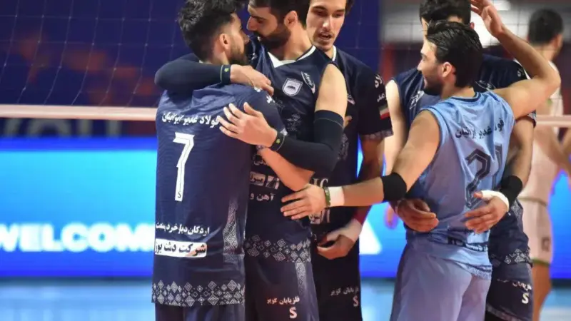 درگیری جذاب تیم پرستاره چادرملو با سپاهان؛ آیا بردهای سریالی سپاهان متوقف می‌شود؟