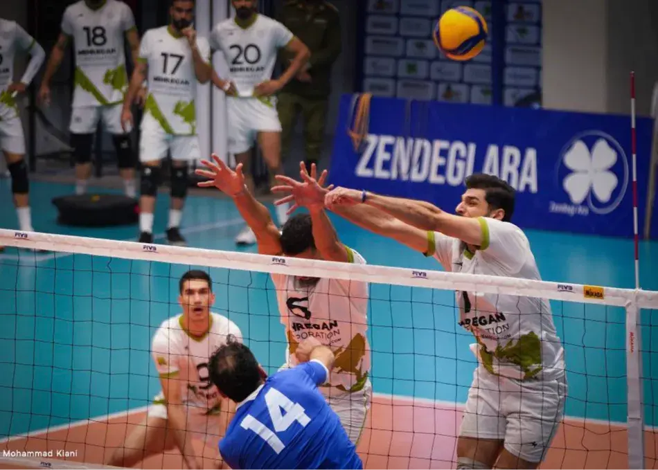 کیاوش حیدر با ۳۰ امتیاز درخشان، تیمش را از قعر جدول لیگ والیبال نجات داد!