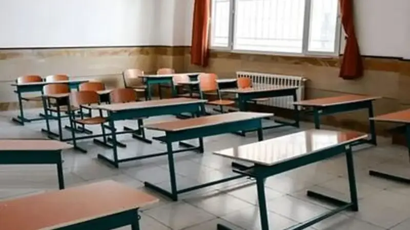 آموزش در ۶ مدرسه سمنان ناگهان به فضای مجازی منتقل شد!