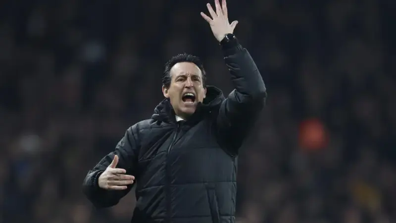 دست ندادم چون سرد بود و زیادی منتظر ماندم