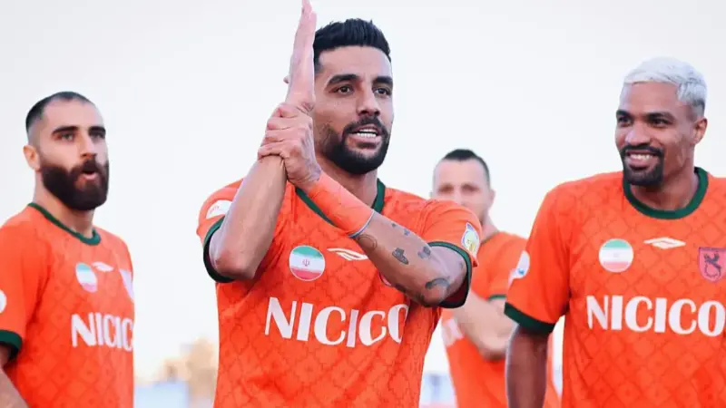 مهدی شریفی مقابل پرسپولیس؛ آیا طلسم گل نزدن شکسته می‌شود؟