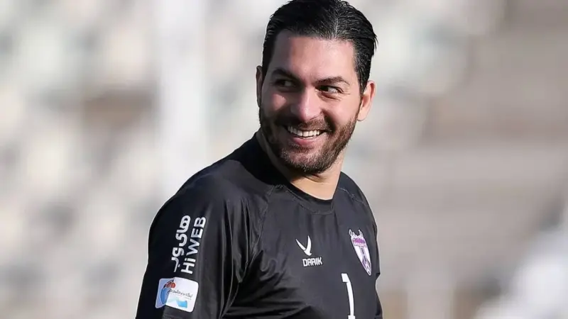 علیرضا حقیقی با تیپی رسمی در مراسمی که همه را شوکه کرد! داماد شدن گلر سابق تیم ملی؟