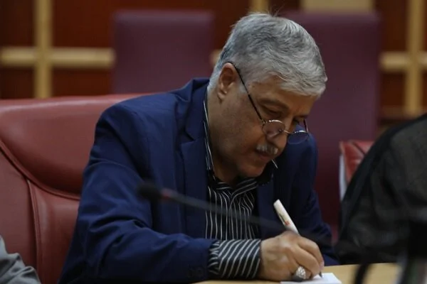 مشاور عالی وزیر علوم با نشان طوبی؛ نماد انگیزه و مسیر نو در پژوهش خانواده!