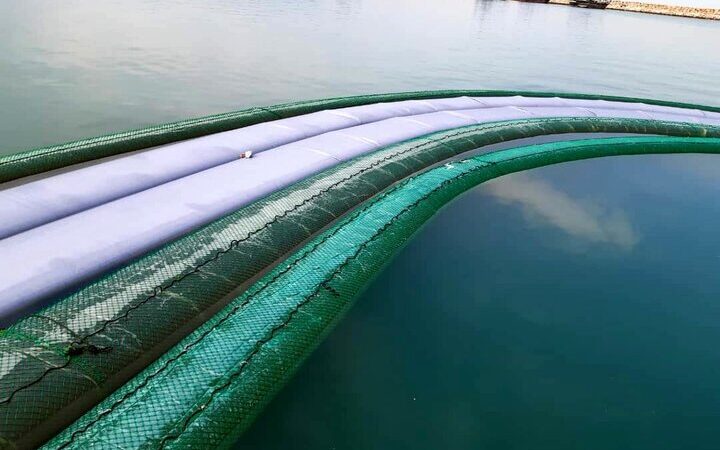 کشف مشک ماری غول‌پیکر با ۸۹ هزار لیتر گازوئیل قاچاق در آب‌های بندرعباس!