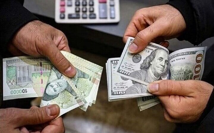 دلار اسکناسی بانک مرکزی رکورد زد؛ قیمت به ۱۰۷ هزار تومان رسید!
