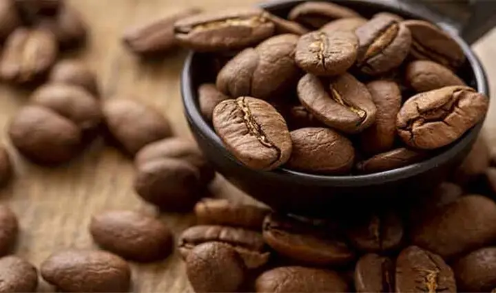 کافئین؛ دوست بیداری یا دشمن سلامت؟ حقایقی که نمی‌دانستید