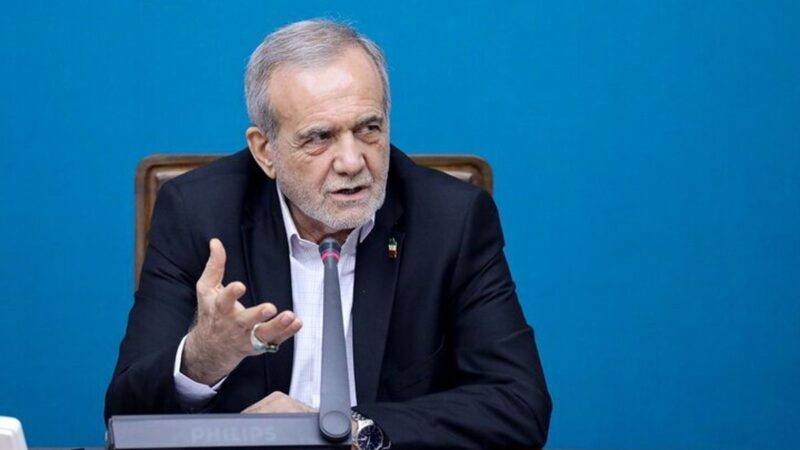 پزشکیان هشدار داد: بنزین ۵ هزار تومانی هم مشکل اقتصادی را حل نمی‌کند!