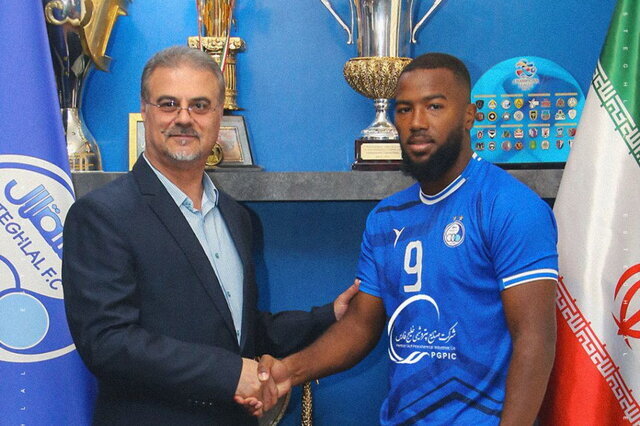 خرید جنجالی استقلال همچنان در سایه؛ چرا غایب بزرگ دربی شد؟