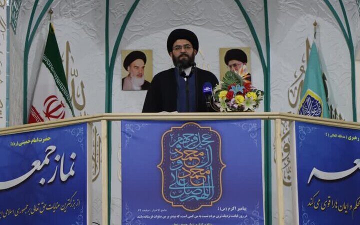 حجت‌الاسلام حسینی: حمایت از دولت یعنی نقد سازنده، نه چشم‌پوشی بی‌قید و شرط!