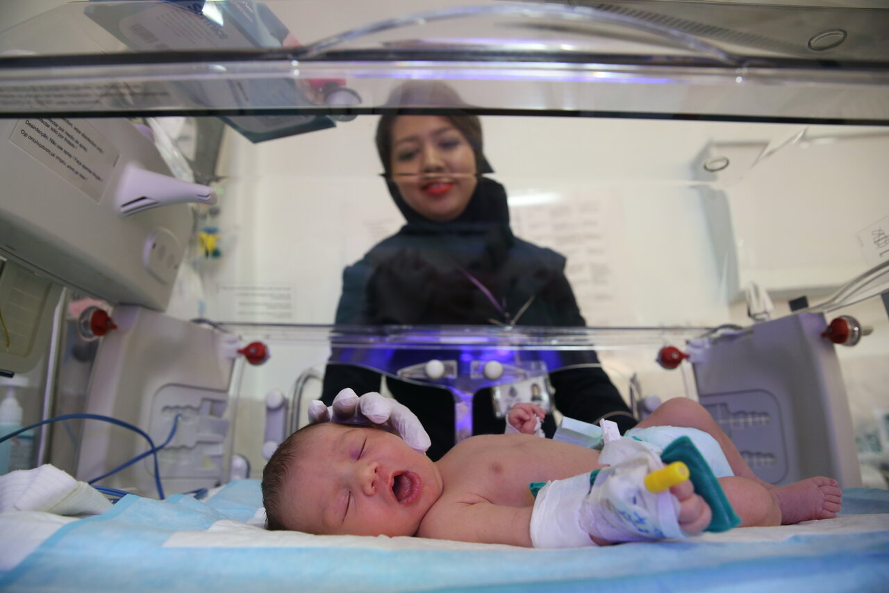 آلودگی هوا چگونه سلامت نوزادان را تهدید می‌کند؟ تأثیرات خطرناک که نمی‌دانستید!