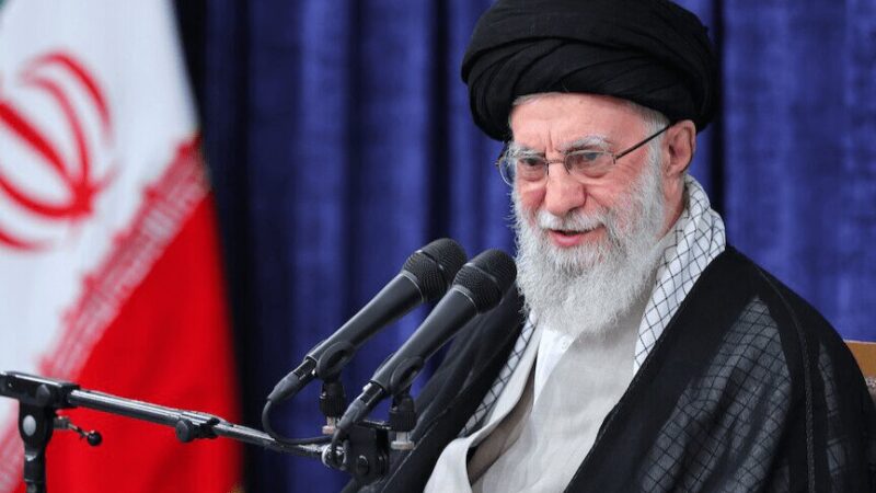 رهبر انقلاب شخصاً پیگیر وضعیت سلامت رضا امیرخانی شدند؛ دعا کنید!