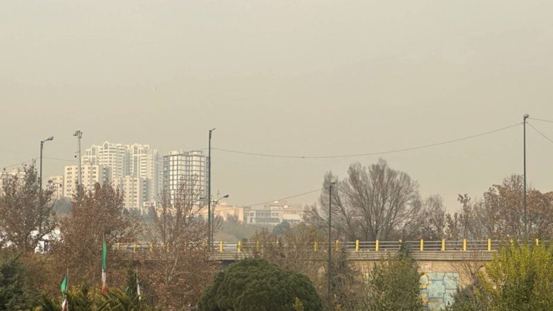 نم نم باران تهران، چرا هوای پایتخت نفس نکشید؟