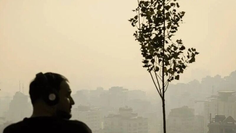 آلودگی هوا در تهران؛ قتل خاموش ۳۵۷ نفر و تهدید پنهان باروری زنان!