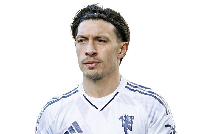 بازگشت معجزه‌آسای لیساندرو مارتینس پس از ۳۰۲ روز؛ سرخ‌ها نفس کشیدند!