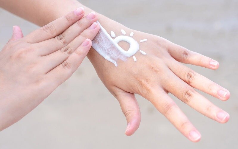 چطور بهترین کرم ضد آفتاب را متناسب با پوست خود انتخاب کنیم؟ نکاتی که باید بدانید!