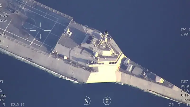 هشدار قاطع سپاه به ناو آمریکایی در خلیج‌فارس؛ پهپاد مهاجر۶ در حال رصد دقیق