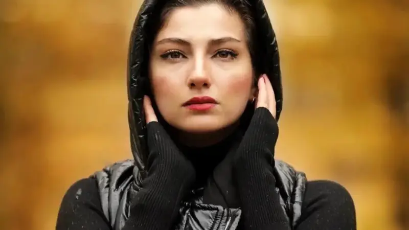 گوش محیا دهقانی در فیلم جدیدش چگونه به چالش تبلیغات بدل شد؟