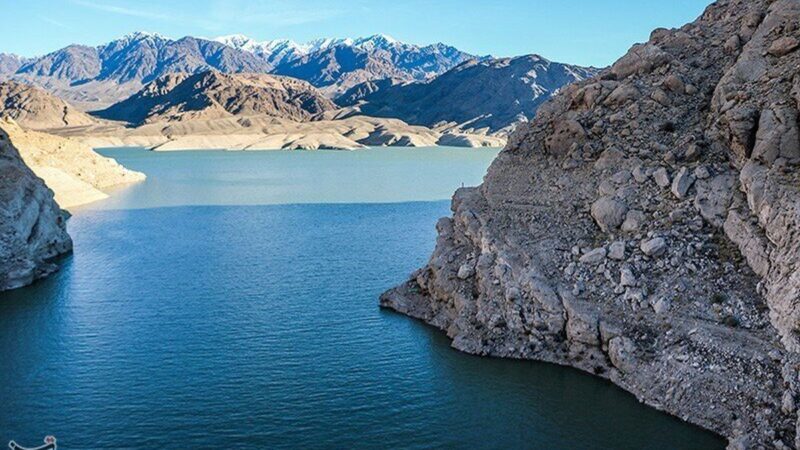 سد جیرفت پس از بارش‌های بی‌سابقه جان تازه گرفت؛ ذخیره آب به اوج می‌رسد