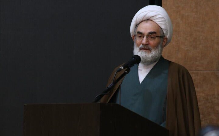 آیت‌الله فلاحتی: انقلاب اسلامی تحقیر زن در غرب را به چالش کشید!