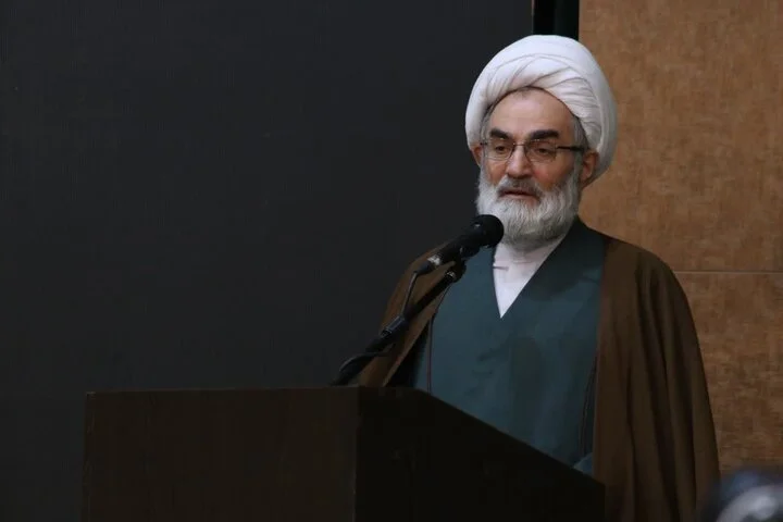 آیت‌الله فلاحتی: انقلاب اسلامی تحقیر زن در غرب را به چالش کشید!