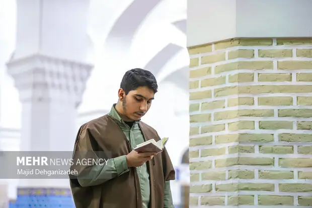 سیر بیداری معنوی نسل جدید؛ از ولایت تا توحید در برنامه‌های اعتکاف