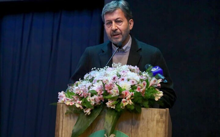 استاندار اصفهان: توقف بارگذاری صنایع بزرگ بر زاینده‌رود، نفس تازه برای محیط زیست!